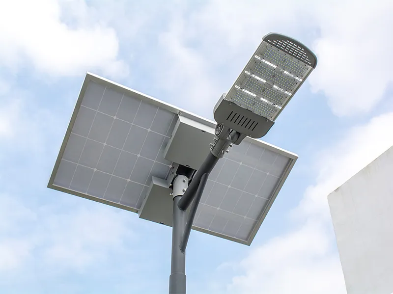 40W 50W 60W 150W 200W High Conversion Efficiency Split Type Solar Street Lights with Intelligent MPPT Patent Controller