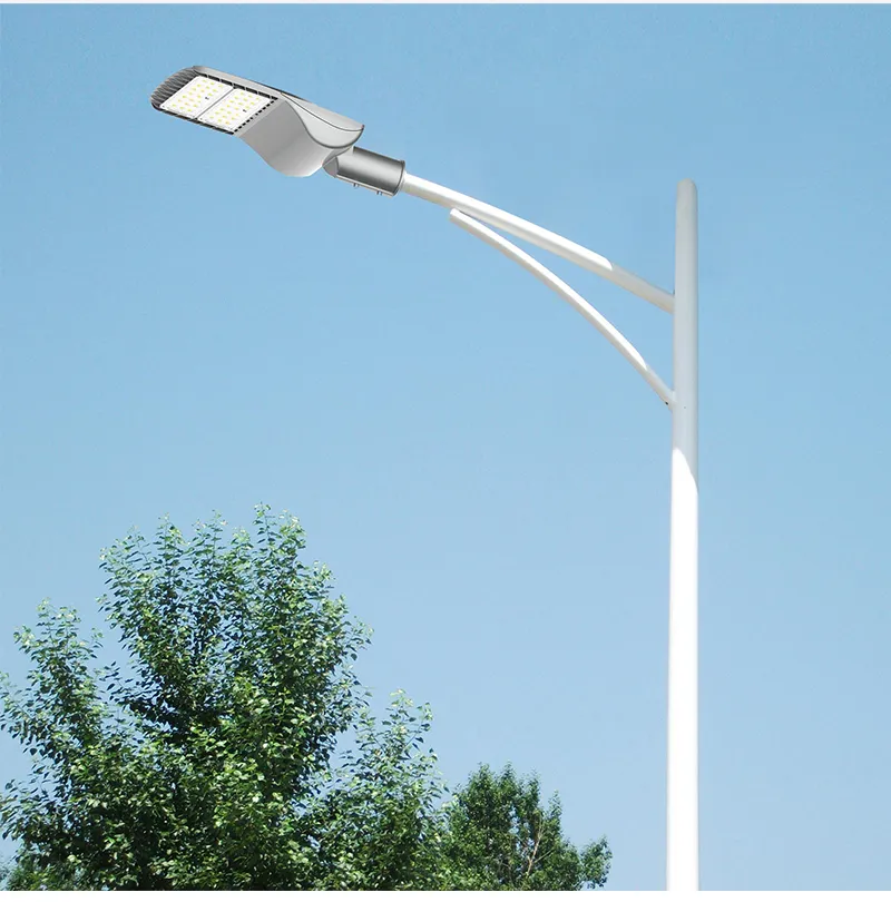 6500K Outdoor 100W LED Street Lamp IP66 Waterproof for Roadway Lighting