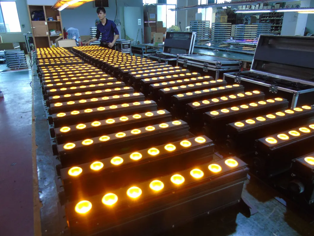 8LEDs *12W RGBWA 5in 1 LED Wireless Wall Washer