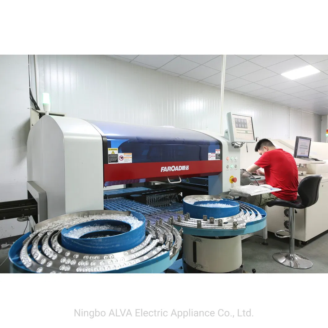 Adjustable LED Flood Light 20W Aluminum Projecting for Outdoor Lighting RGB