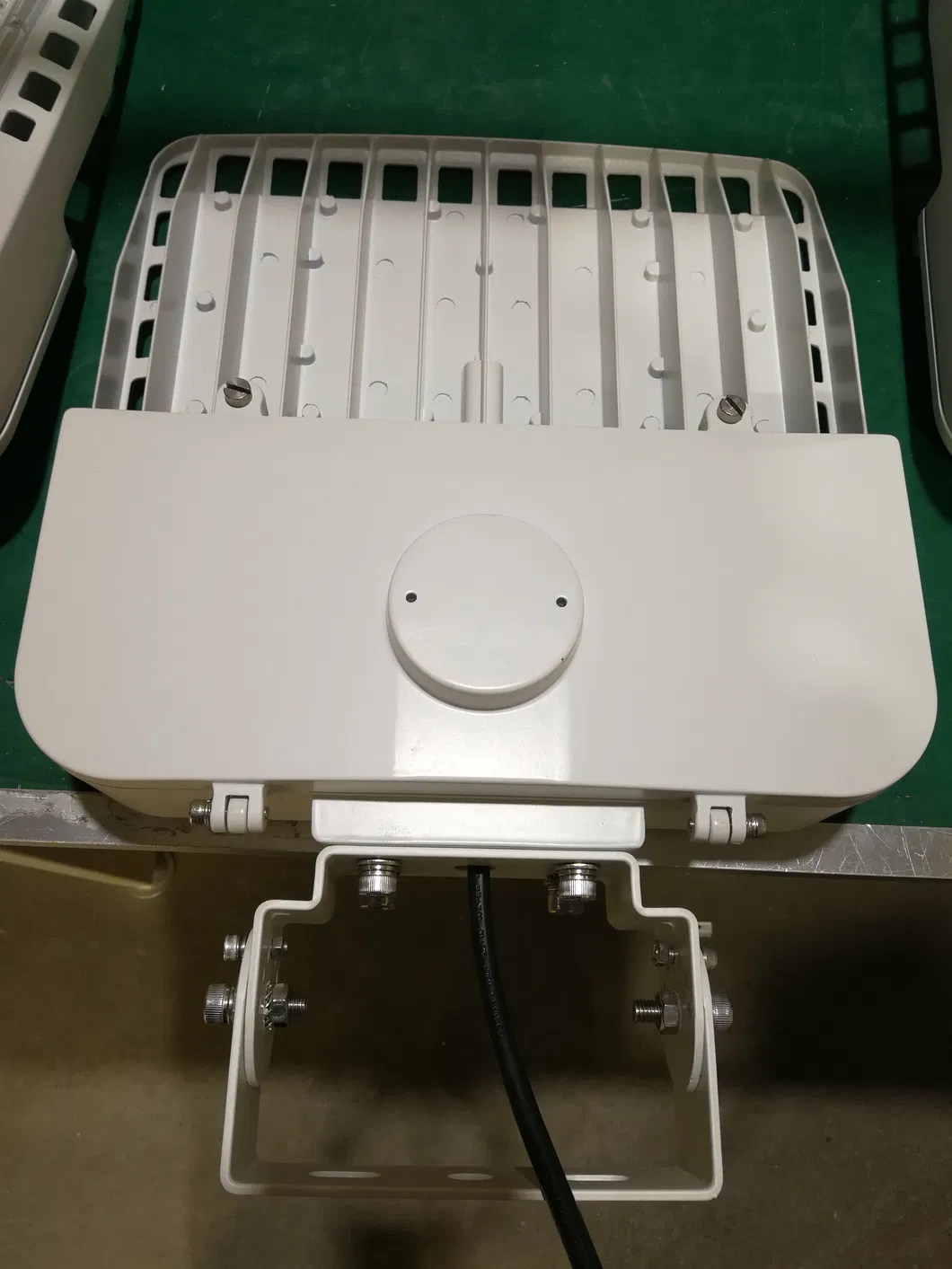 Chz Hot Sales 60W to 250W White Color Module LED Street Light with Bracket