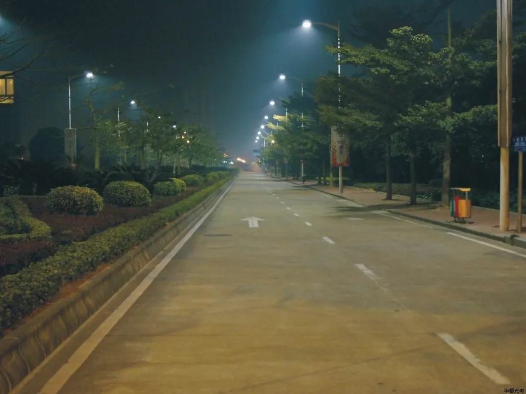 IP67 Adjustable LED Street Light with 5 Years Warranty Waterproof 150W LED Street Light